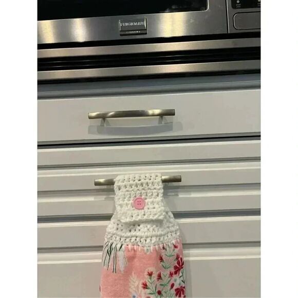 Crochet Top Kitchen Towel- Hello Spring pink towel red flowers - Picture 2 of 2